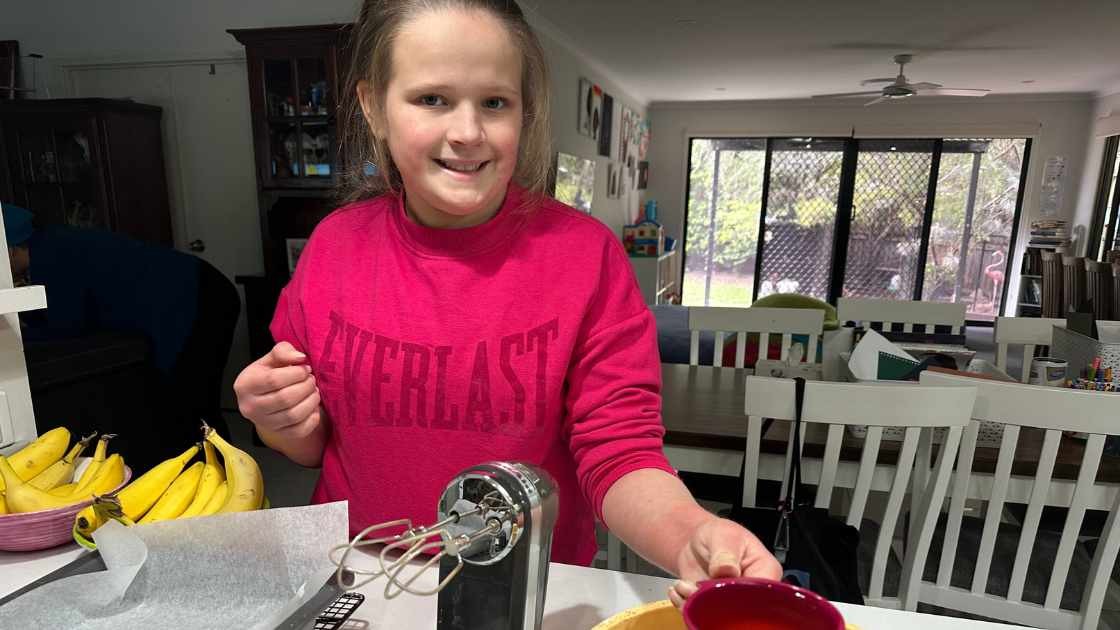 Baking cakes - respite care weekend activities for children Baking cakes - respite care weekend activities for children